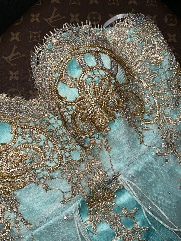 Lake blue dress with gold floral pattern, strapless, fitted waist, short ball gown R6895