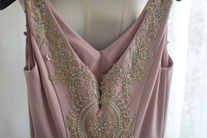 Light pink embroidered floral pattern fitted waist bodycon long ball gown R6696