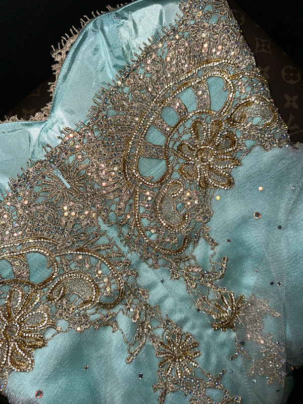 Lake blue dress with gold floral pattern, strapless, fitted waist, short ball gown R6895