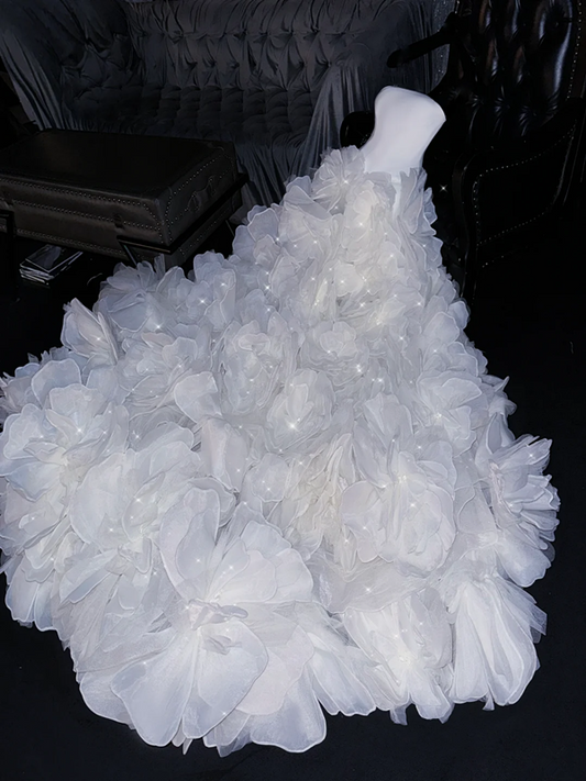 White strapless fitted waist ball gown/bridal dress R8713