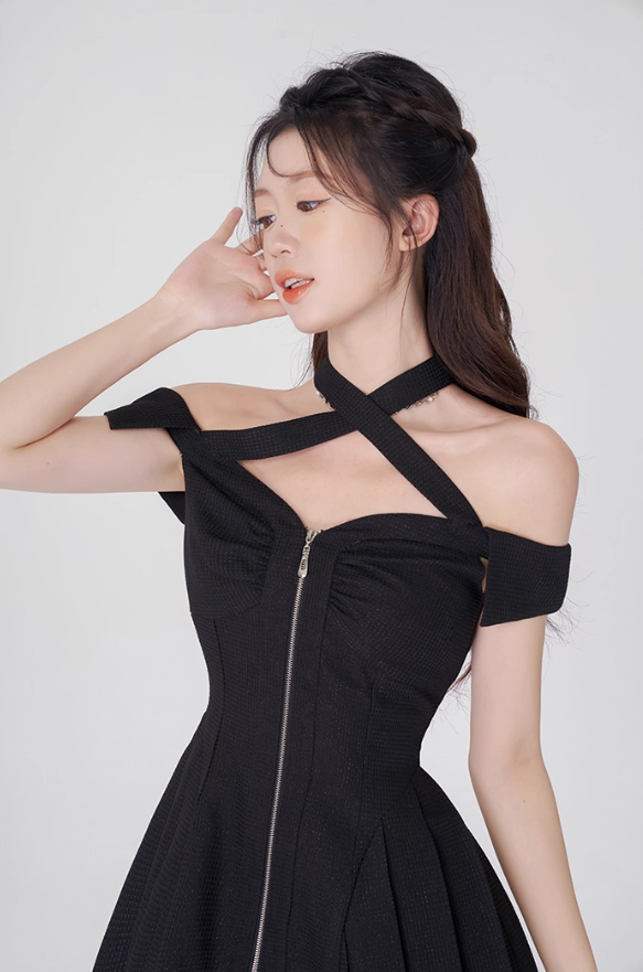 Black halter neck dress for women summer slim short skirt new design A-line skirt R4501
