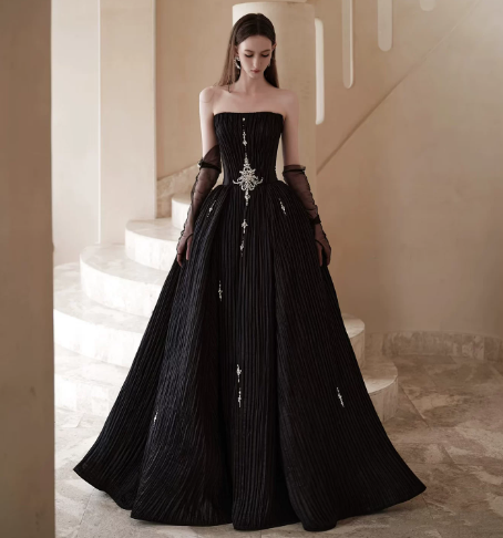 Elegant Black Beaded Prom Gown , Pretty Strapless Maxi Evening Dress RS1346