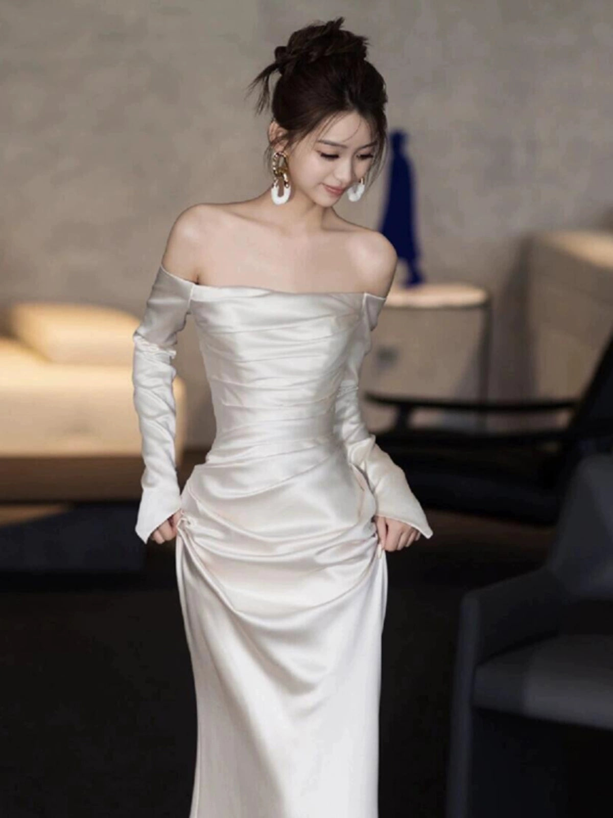 Off shoulder wedding dress long sleeve satin bride dress simple wedding gown       S5452