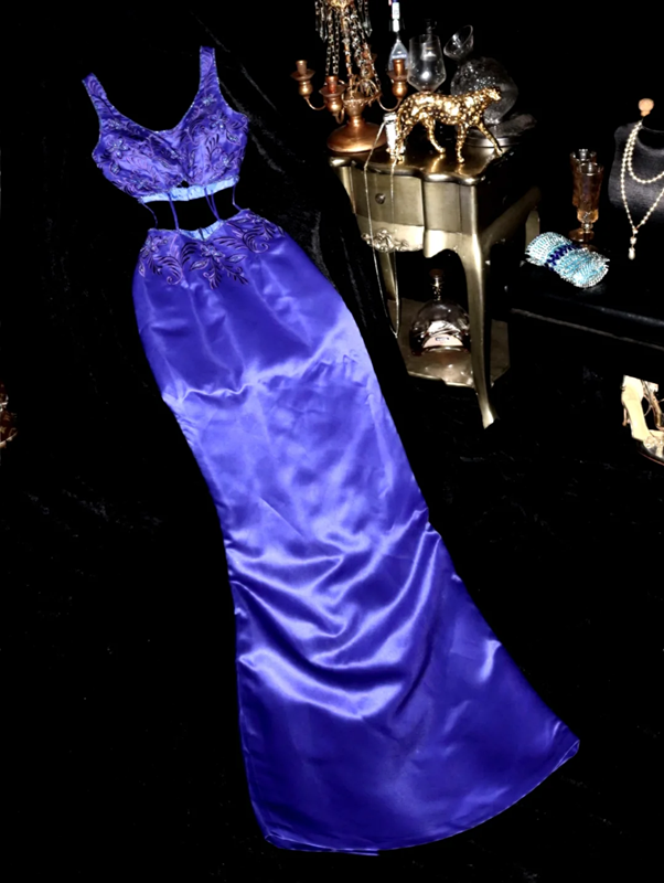 Purple halter-neck fitted satin long ball gown R6856