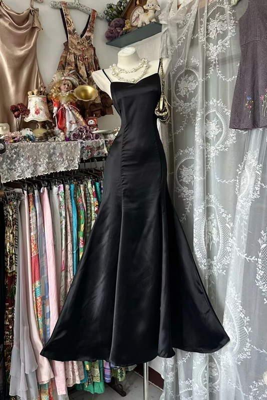 Black Spaghetti Strap Waist-Cinched Slim-Fit Bodycon Mermaid Hem Ball Gown R7415