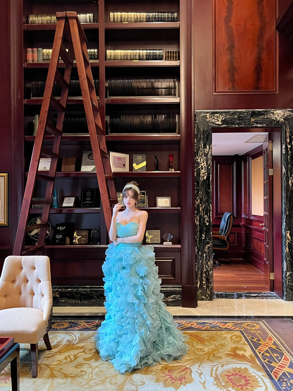 Lake Blue Strapless Waist-Cinched Tiered Tulle Floor-Length Prom Dress R7096