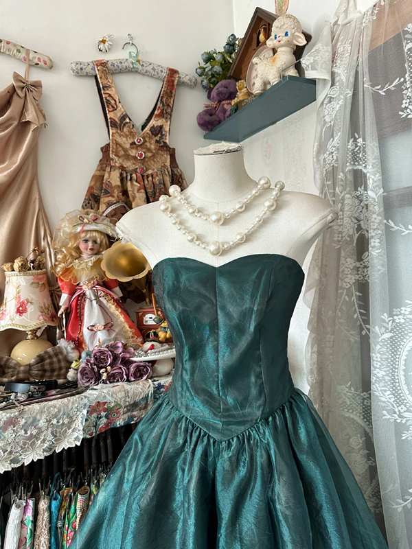 Gray green satin strapless slim waist A-line maxi ball gown R6137