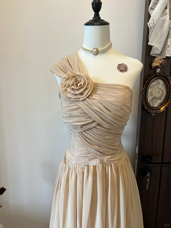 Khaki off-shoulder asymmetrical neckline with pleated waist long skirt for homecoming R4314