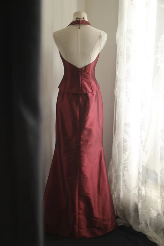Red halter-neck fitted top and bodycon long skirt suit for a ballroom gown R6697