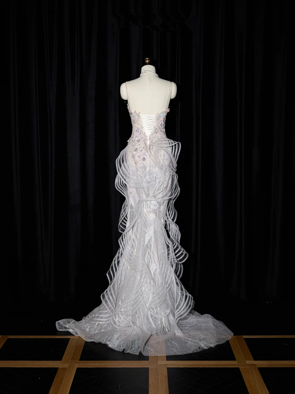 White strapless fitted long ball gown/bridal dress R8953