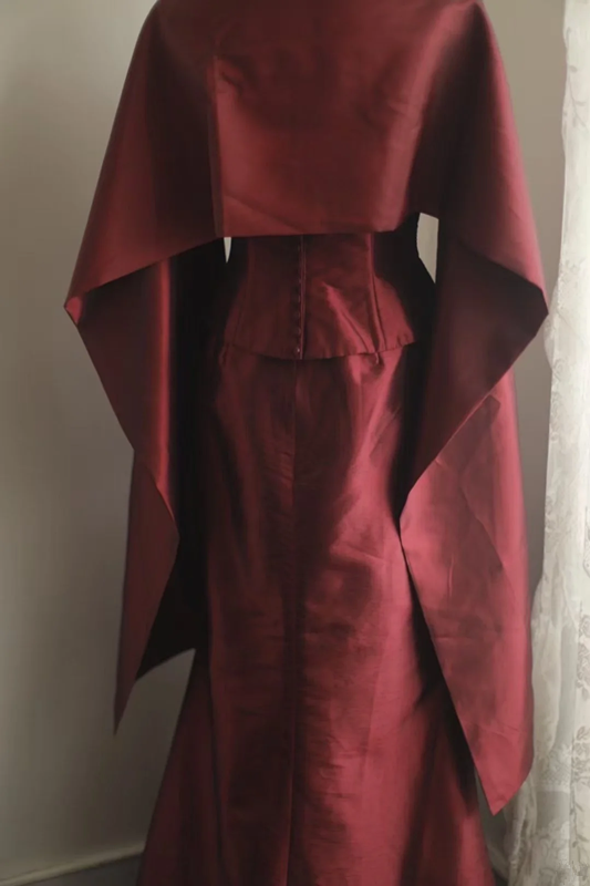 Red halter-neck fitted top and bodycon long skirt suit for a ballroom gown R6697