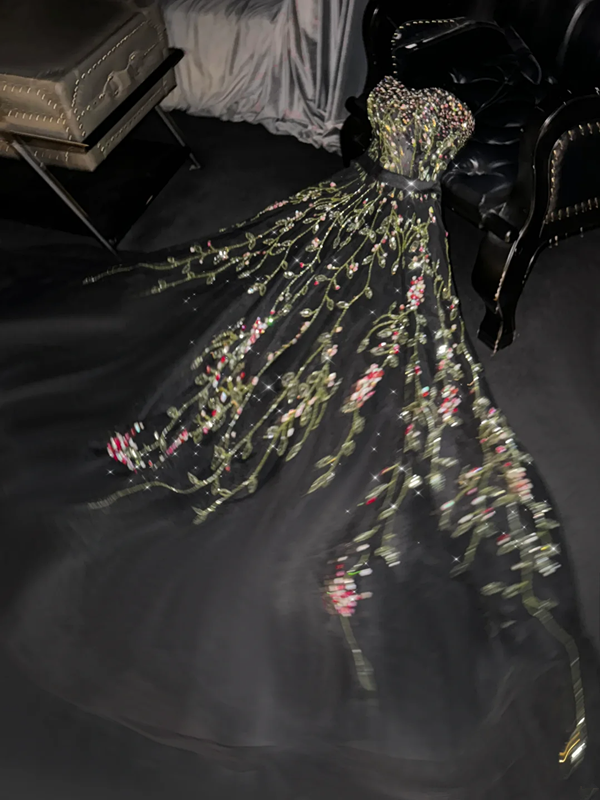 Black strapless fitted waist light green rhinestone long ball gown/bridal dress R8743