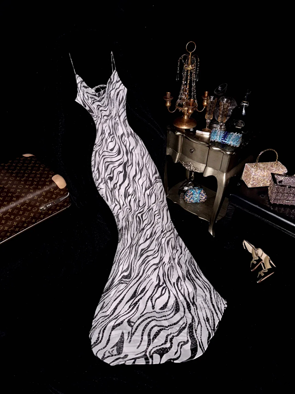 White with black stripes, halter neck, fitted waist, elegant long ball gown R6896