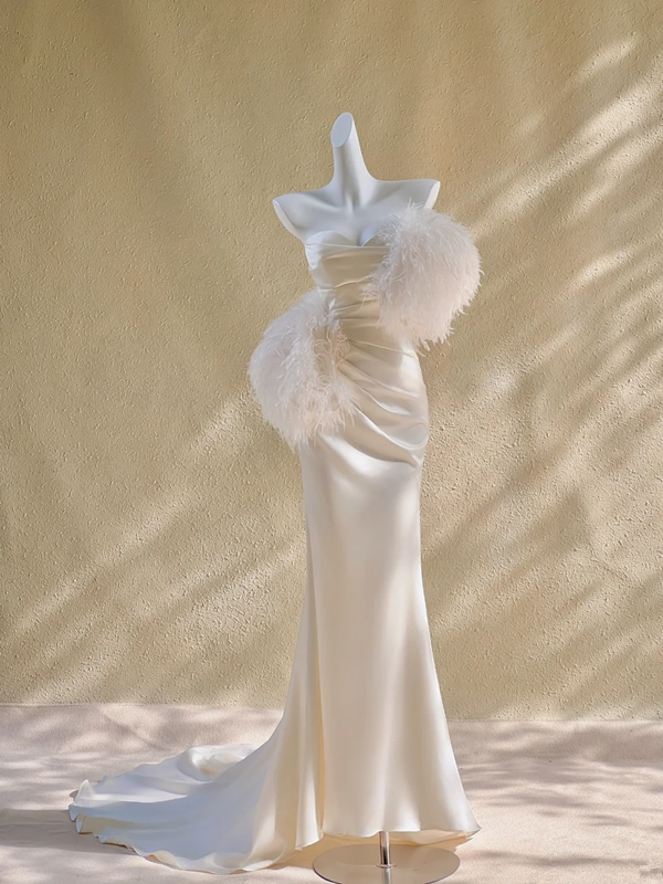 Champagne-colored strapless satin waist slim mermaid maxi bridal gown R5821