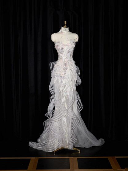 White strapless fitted long ball gown/bridal dress R8953