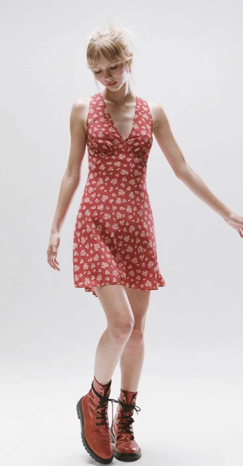 Dress short niche retro saffron V-neck sleeveless backless suspender long dress R2904