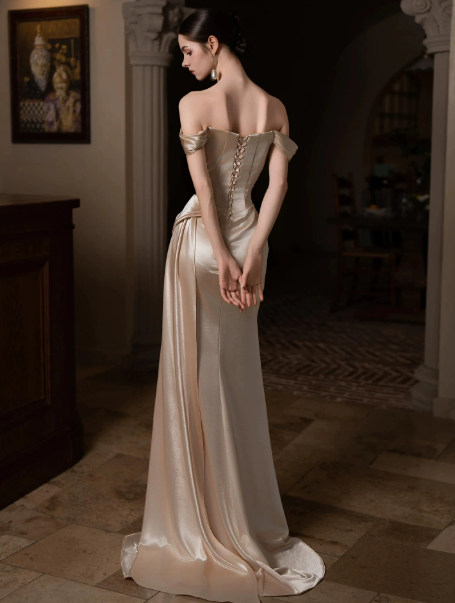 Elegant Golden Prom Gown , Silky Satin High-slit Bodycon Maxi Evening Dress RS1546