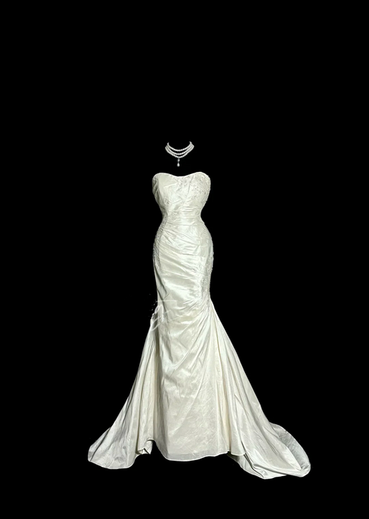 White strapless, fitted waist, pleated hip-hugging sexy long ball gown R6658