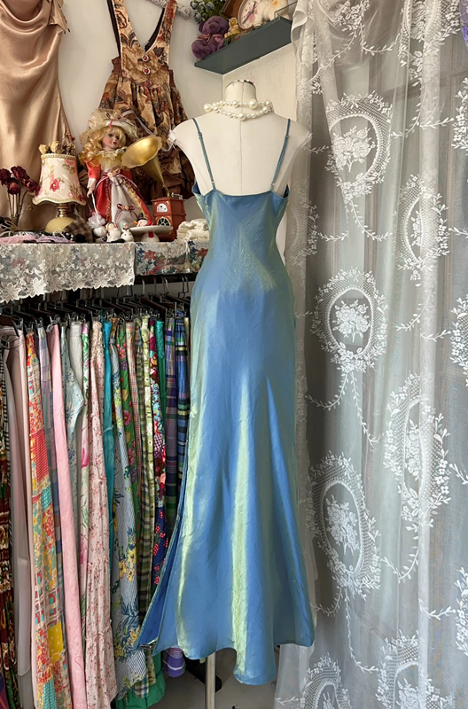 Blue strappy satin gilded elegant long ball gown R6179