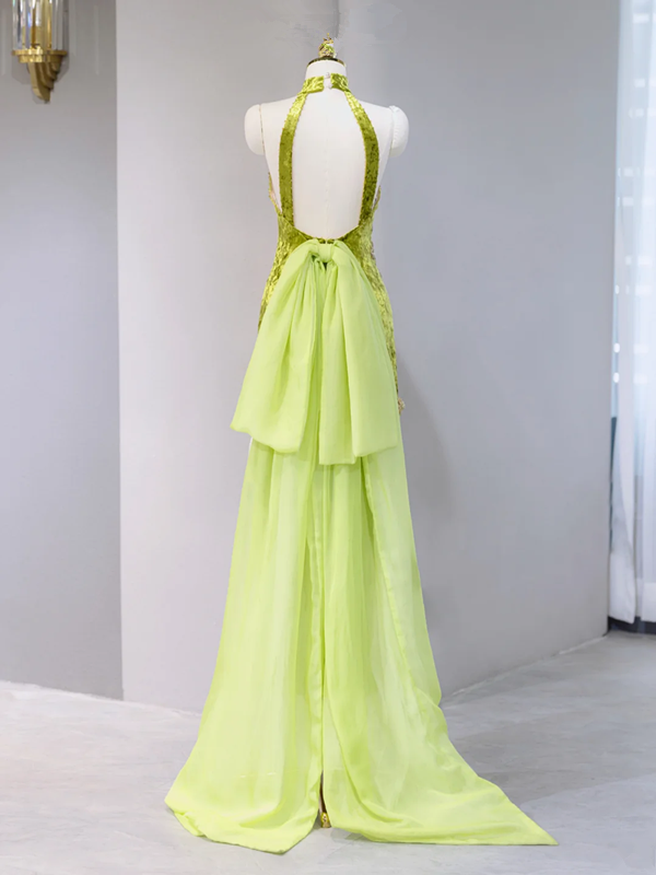 Green halter-neck, fitted waist, sexy long ball gown R9044