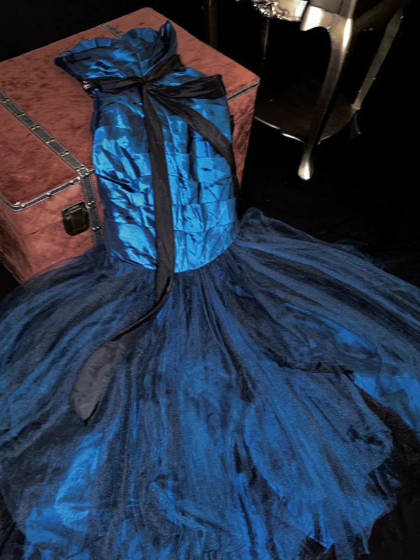 Navy blue strapless, fitted waist, bodycon long ball gown R7057