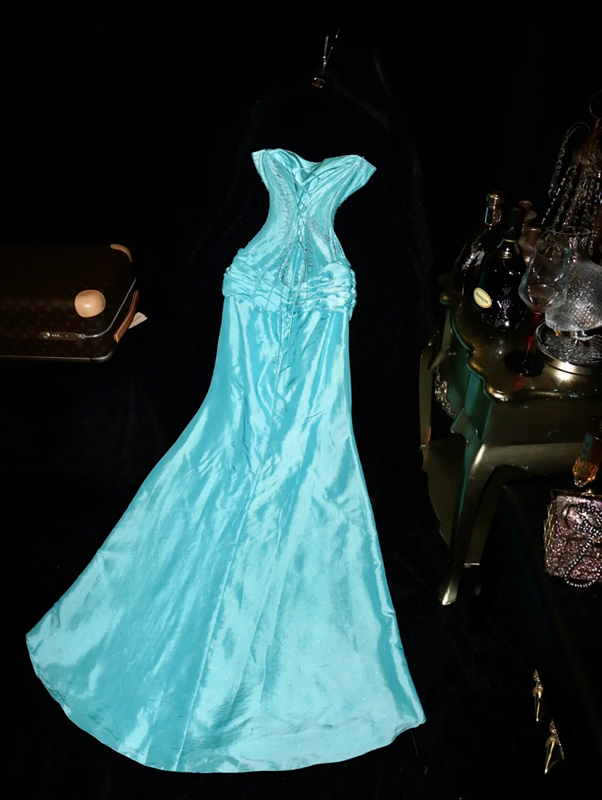 Light blue strapless fitted long ball gown R7017