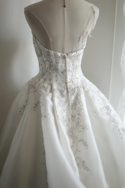 White strapless embroidered fitted long ball gown/bridal dress R6817