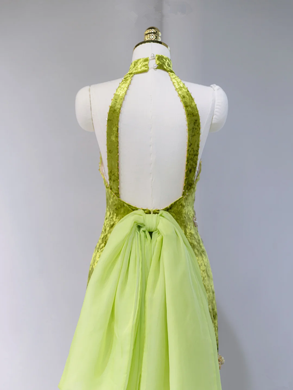 Green halter-neck, fitted waist, sexy long ball gown R9044