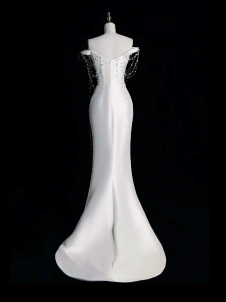 Elegant White Mermaid Bateau with Beading Long Wedding Dress RS134