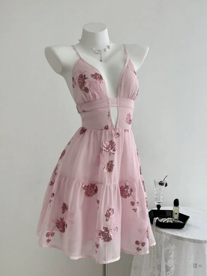 Flowy Pink Homecoming Dress , Spaghetti Straps Applique Corset Short Prom Dress Summer Dress RS1576