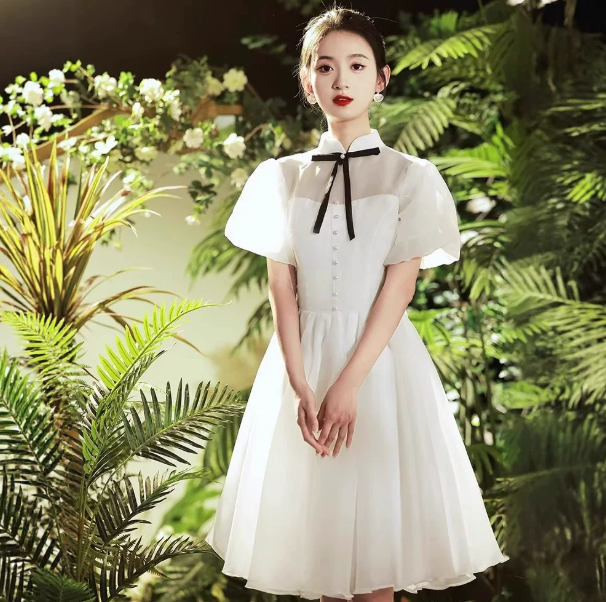 Minimalist White Homecoming Dress , Puff Sleeves Elegant Corset Short Prom Dress RS1599