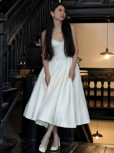 Minimalist French Chic White A-Line Spaghetti Straps Wedding Dress RS143