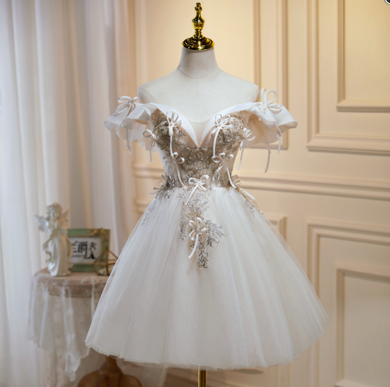 White Elegant Homecoming Dress ,Tulle Embroidered Corset Short Prom Dress RS1670