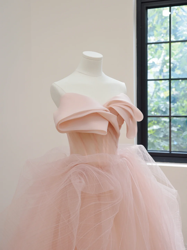 Light pink strapless fitted waist slim-fitting ball gown/bridal dress R8530