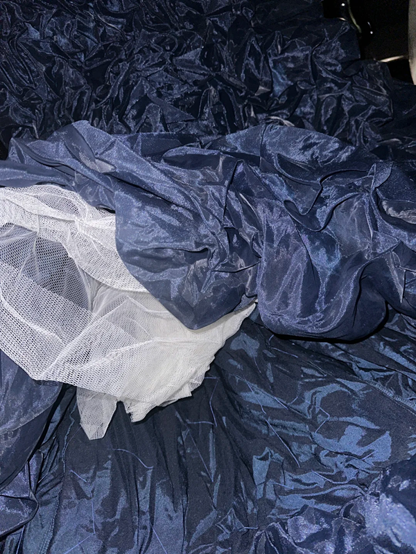 Navy blue strapless, fitted waist, alluring and sexy long ball gown R6938