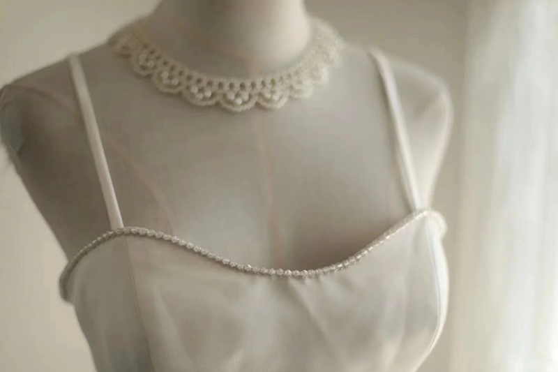 White halter-neck fitted bodycon fishtail long ball gown R6739