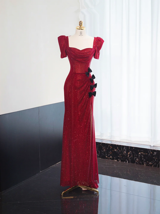 Red square-neck, fitted waist, bodycon long ball gown/bridal dress R8985
