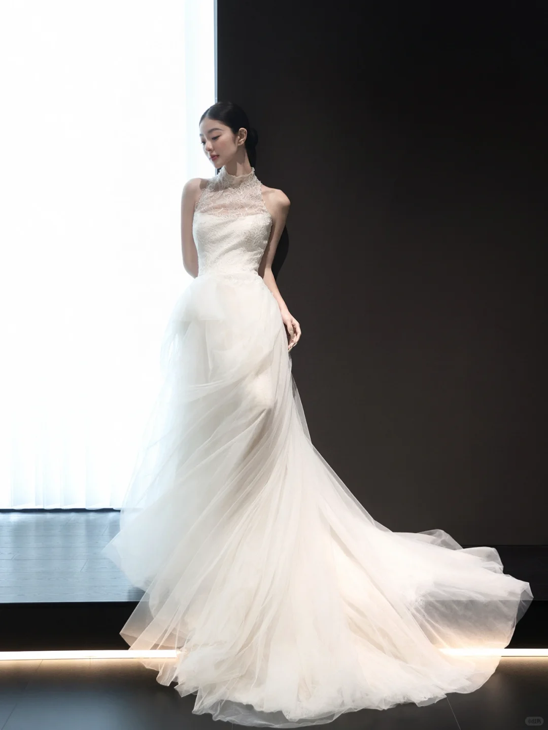 White halterneck slim waist sexy long dress bridal gown R6040