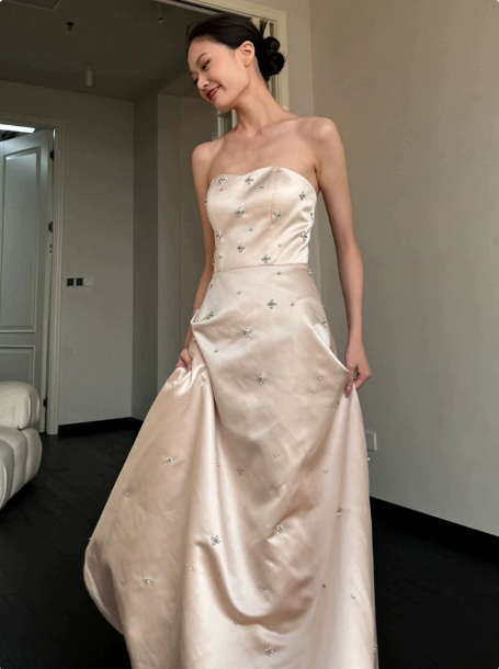 French Chic Light Ivory A-Line Strapless Long Wedding Dress RS144