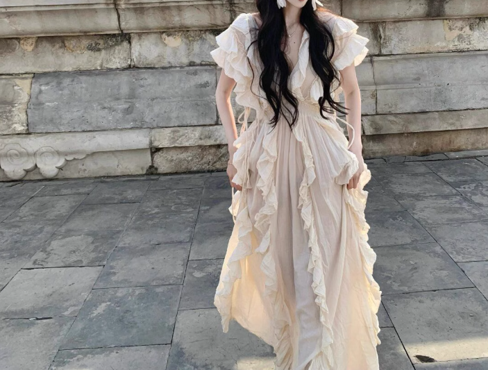 Beautiful little skirt exquisite dress ruffled V-neck waist long skirt R0703