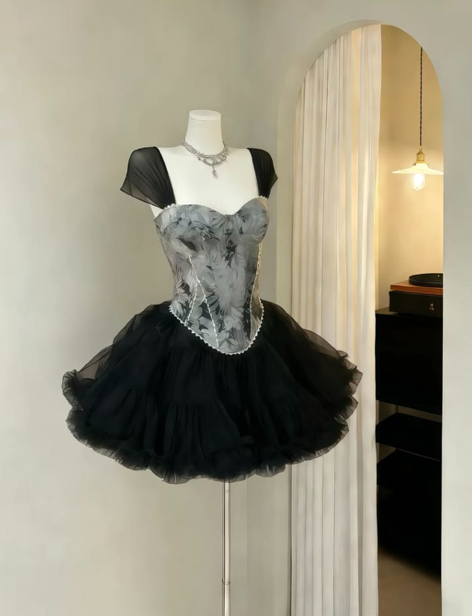 Charming Black Homecoming Dress , Tulle Elegant Corset Short Prom Dress RS1757