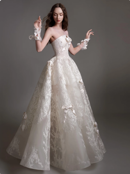 French Chic White A-Line Strapless Lace Embridery Wedding Dress with Bow-knot RS150