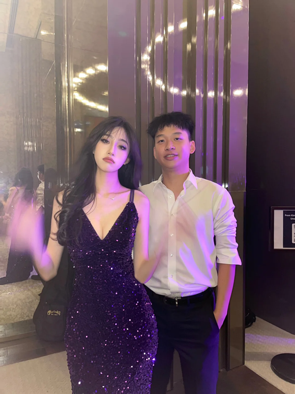 Purple sequined halter-neck fitted long ball gown R7059