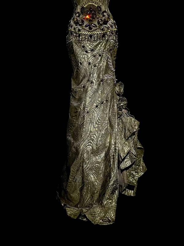 Gold halter-neck fitted long ball gown R6620