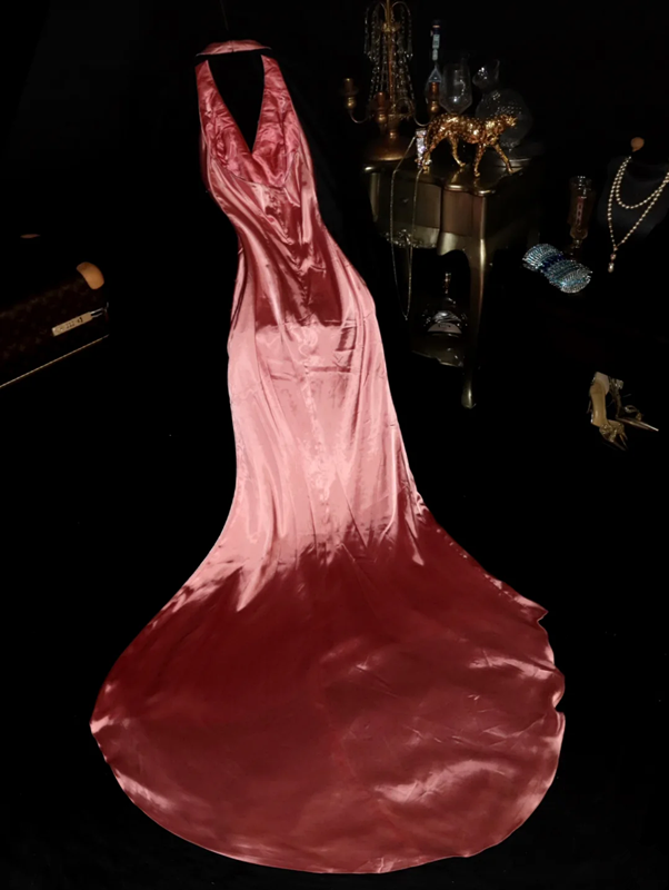 Pink halter neck fitted waist long satin ball gown R6416