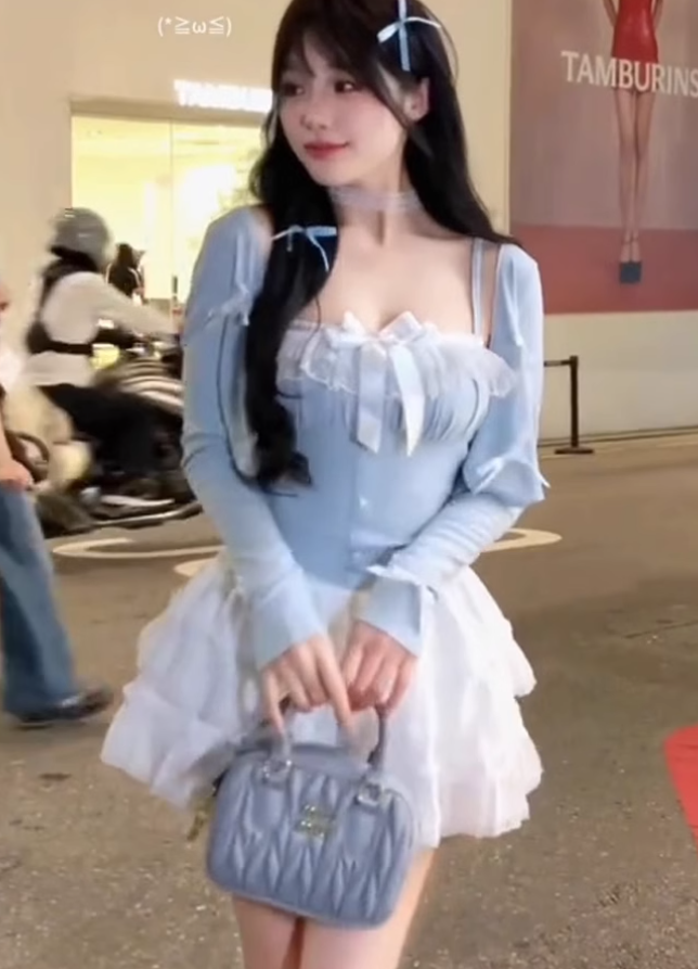 Large size French pure desire style sweet spicy cardigan sling puffy cake skirt suit R1845