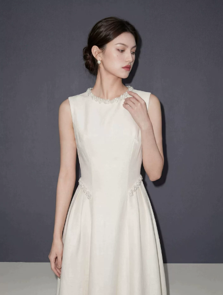 Silky Satin Minimalist Bodycon Prom Gown ,  Gentle White Maxi Evening Dress Ball Gown RS1823