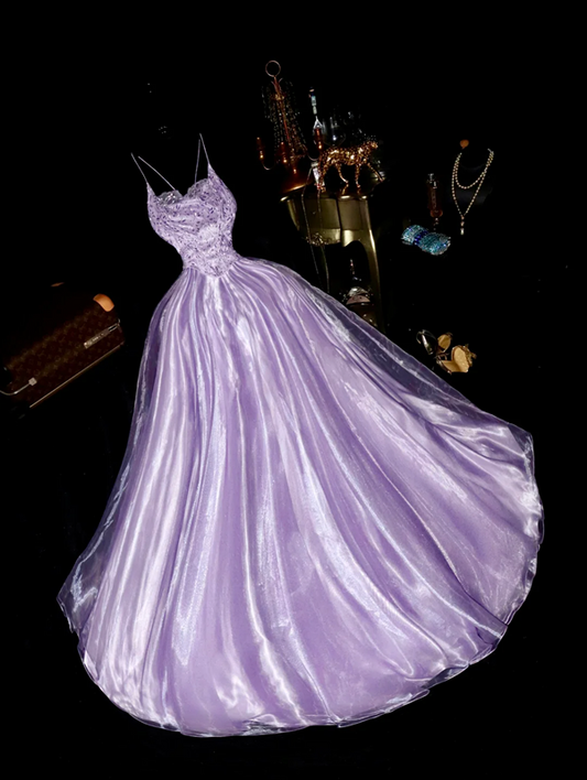 Light purple halter-neck, fitted waist, elegant fairy-like long ball gown R6900