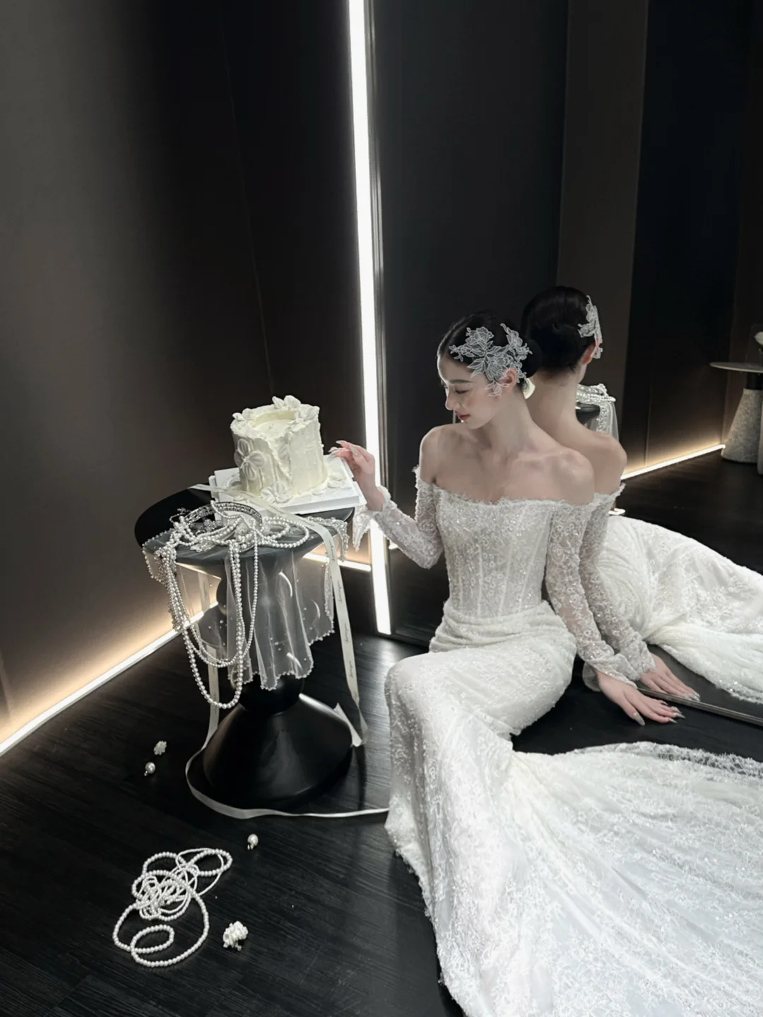 White strapless lace waist slim fishtail skirt floor-length wedding dress R6042