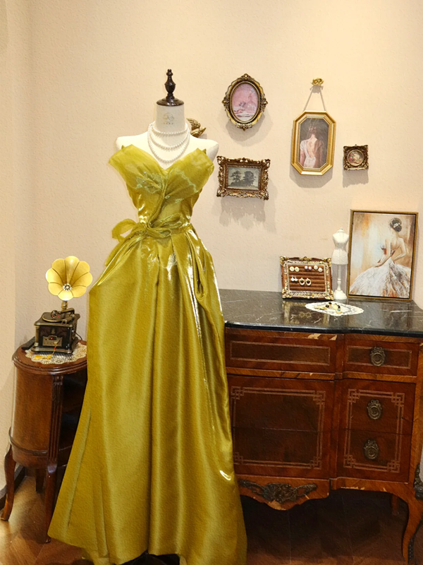 Yellow-Green Strapless Waist-Cinched Slim-Fit Vintage Ball Gown R7140